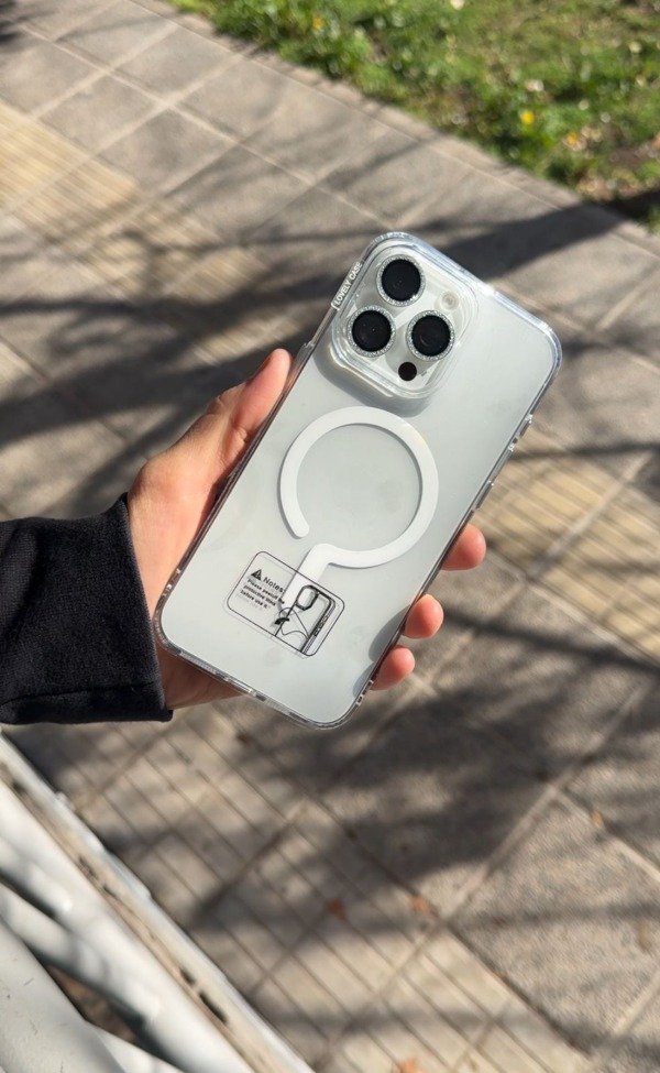 Producto - MAD CASE Transparente (Iphone 15 Pro Max)