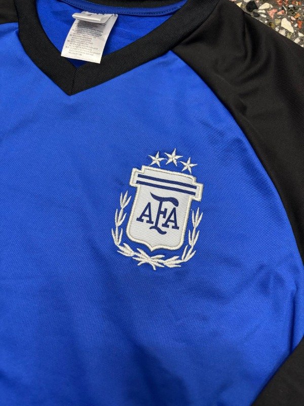 Producto - Buzo ARG C. Nacional visitante 2026 - 4