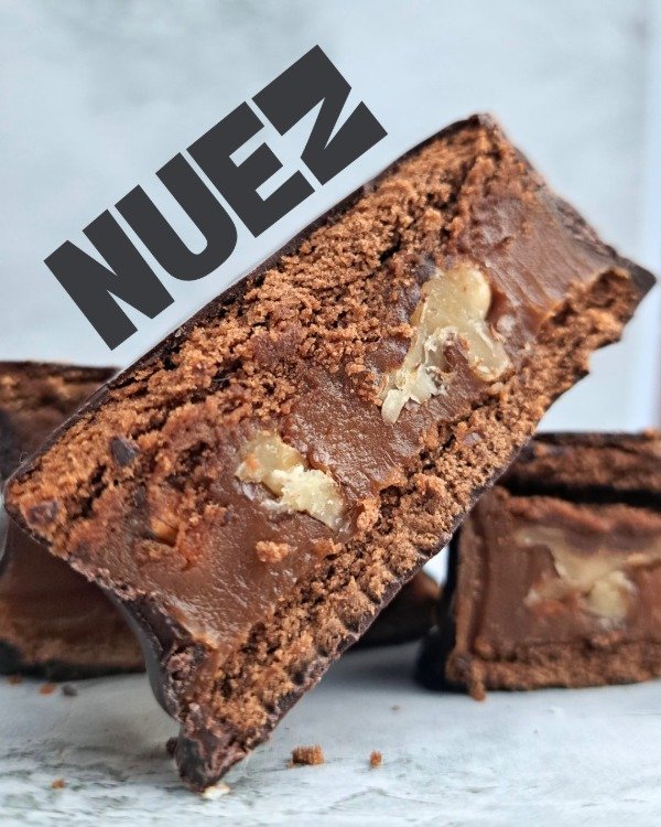 Producto - Caja de Alfajores Artesanales de Nuez con Dulce de Leche y Chocolate Negro