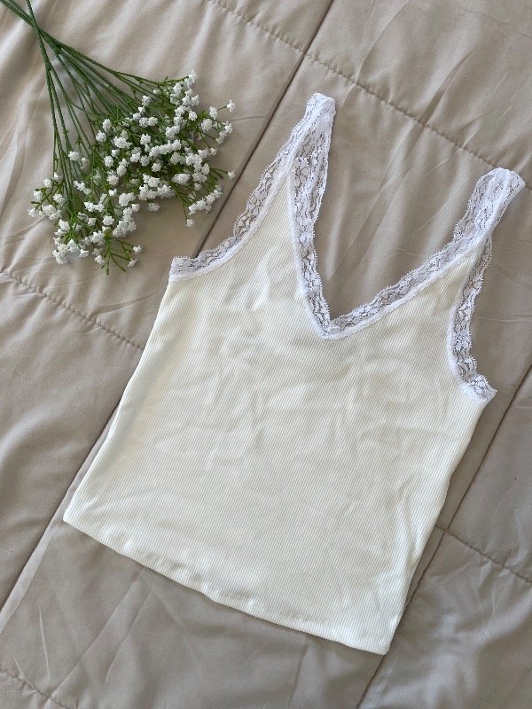 Producto - Basica con encaje