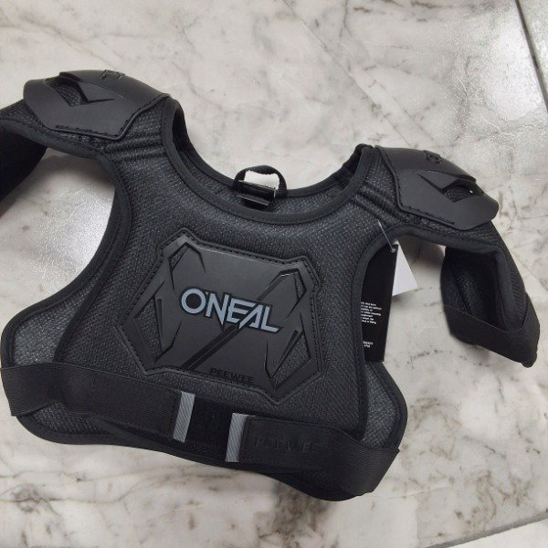 Producto - Pechera Peewee Chest Guard