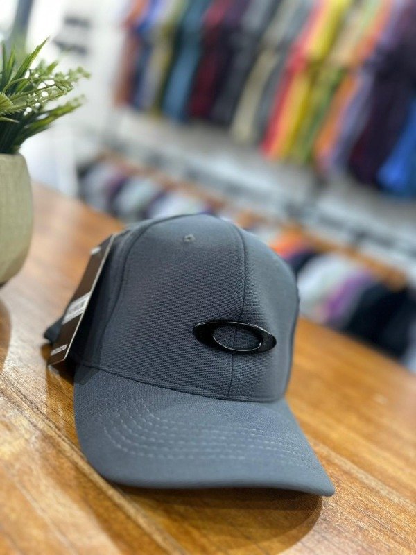 Producto - Gorra Oakley gris