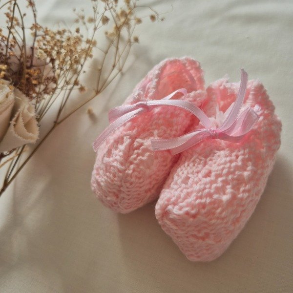 Producto - Escarpines tejidos rosa