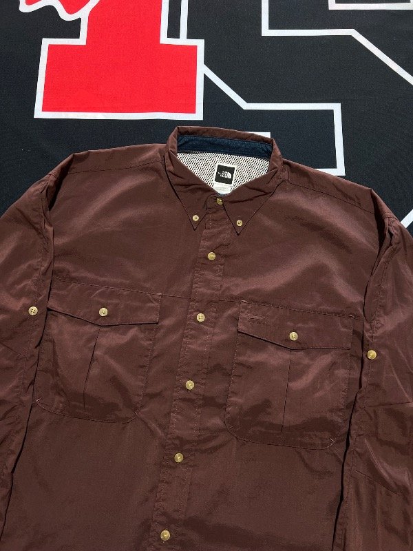 Producto - Camisa The North Face bordo. Talle M