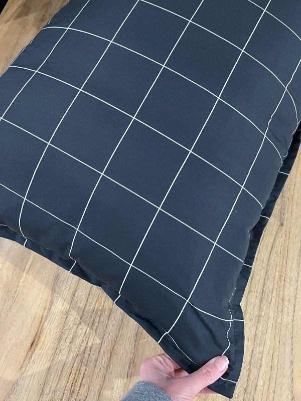 Producto - Almohadón Génova negro 50x70 cms