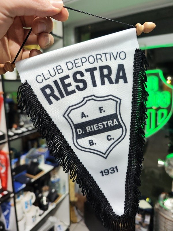 Producto - Banderin Riestra