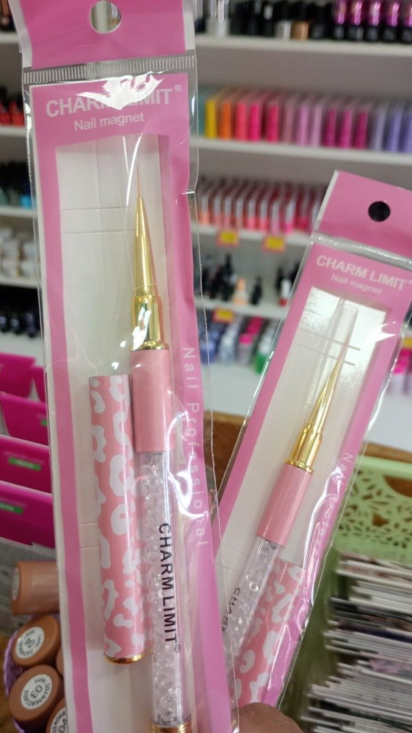 Producto - PINCEL LINNER CON TAPA CHARM LIMIT