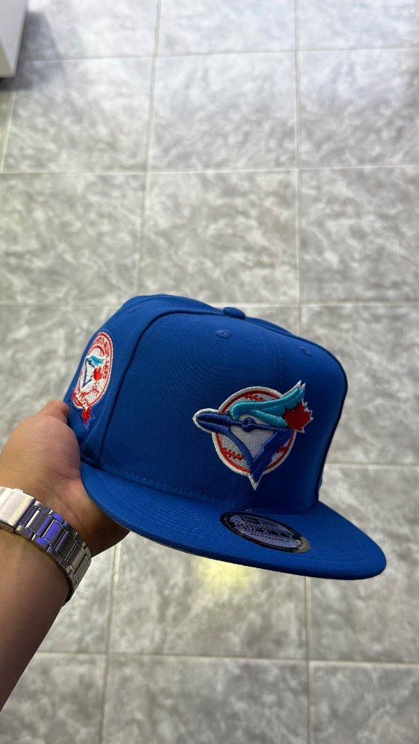 Producto - CAP CERRADA PLANA TORONTO AZUL FUERTE 58.7cm