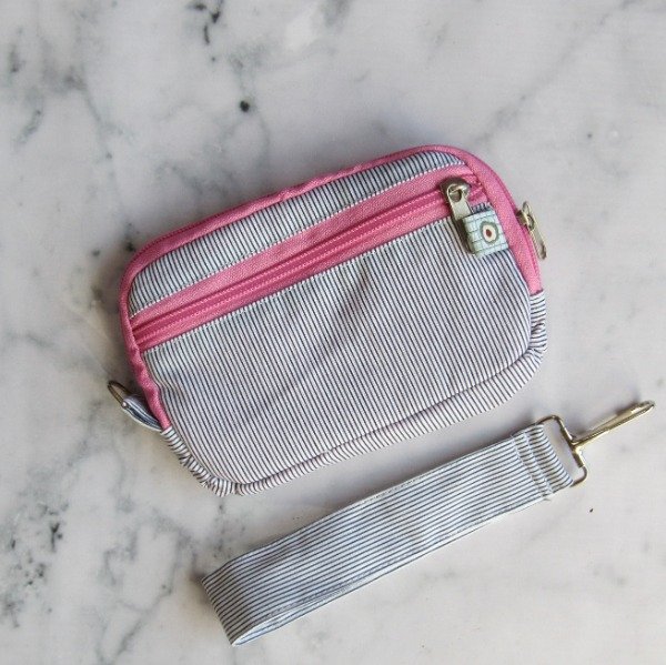 Producto - wali wallet- rayas azules rosa