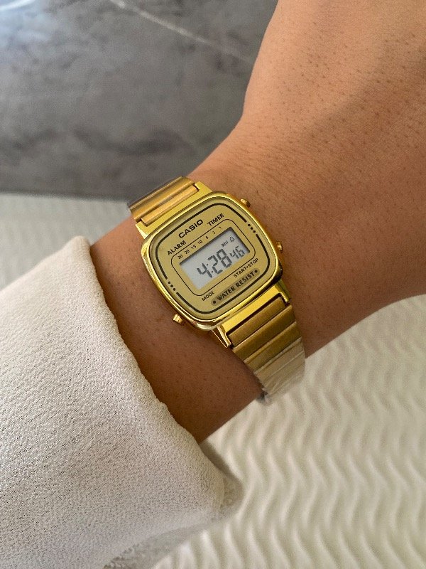 Producto - Reloj Cassio Retro Dorado