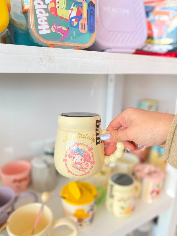 Producto - TAZA MY MELODY Y KITTY CON TAPA - BALI - 1