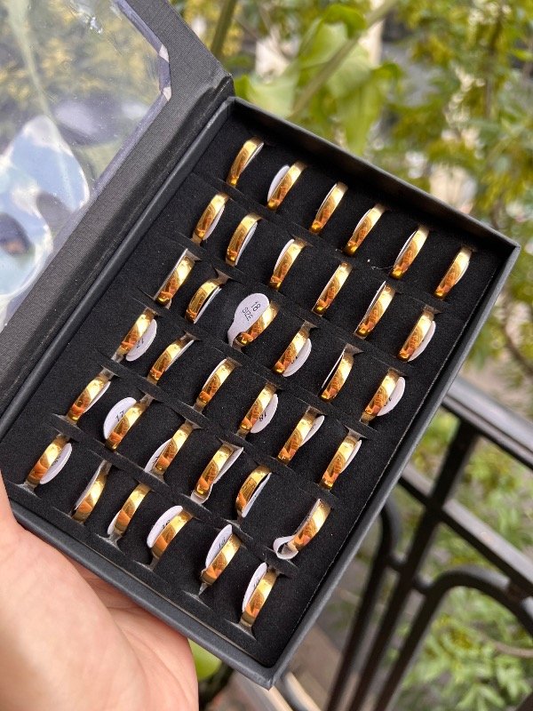 Producto - 10 alianzas en acero dorado