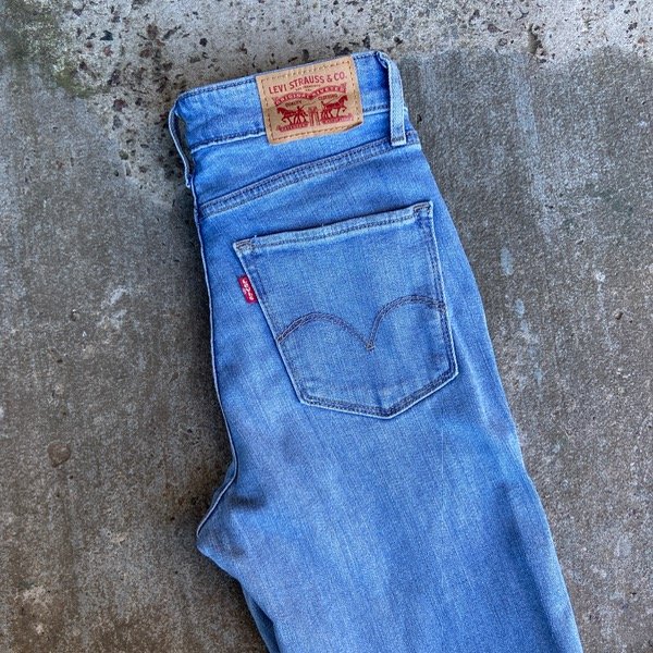 Producto - Jean celeste - Levis Flare