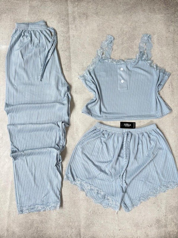 Pijama de morley y encaje 3 piezas celeste claro