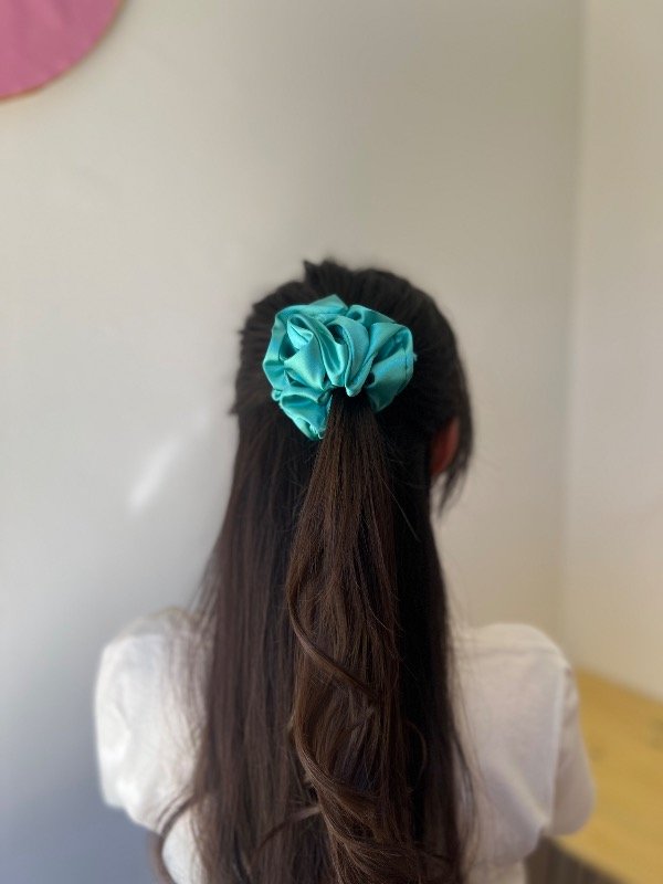 Producto - Scrunchie satén aqua - 1
