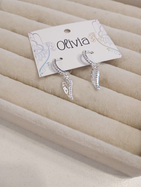 Producto - Alas en acero blanco