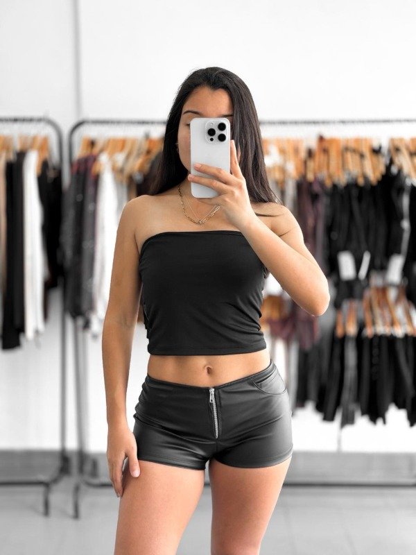 Producto - Short Vitta tiro bajo engomado negro - 1
