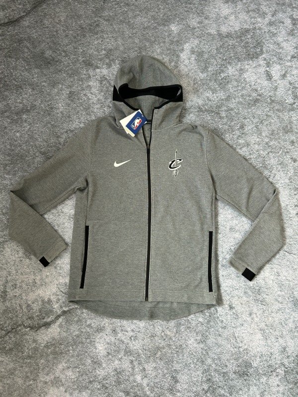 Producto - Cleveland Cavaliers Nike Showtime Hoodie