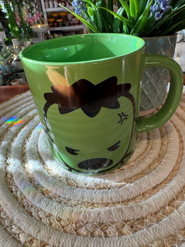 Producto - Linea Disney: Taza Hulk ( Efectivo: 7.920)