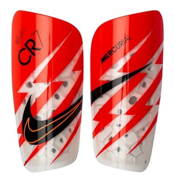 Producto - SET DE DOS CANILLERAS CR7