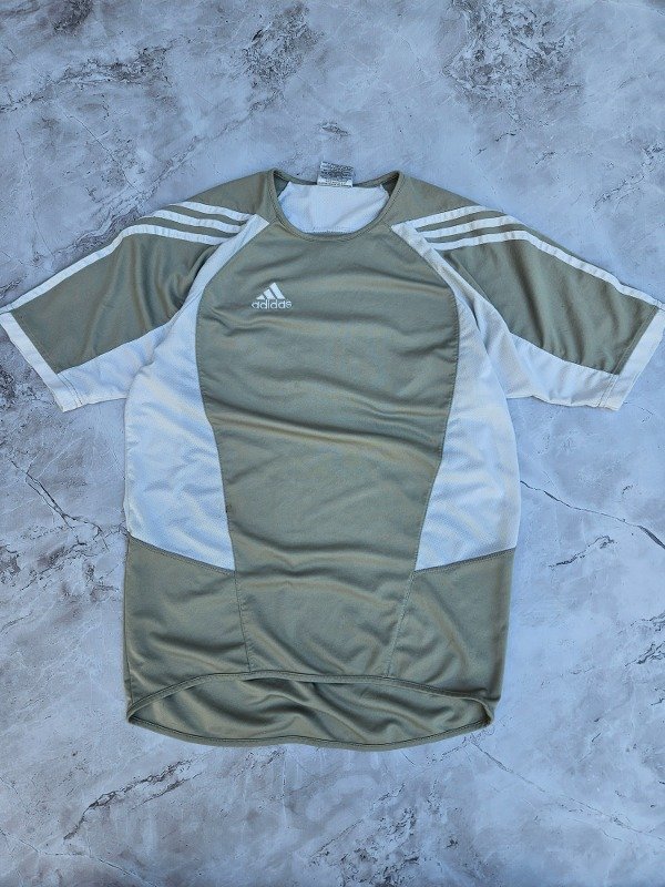 Producto - Casaca Adidas 2000 Talle L
