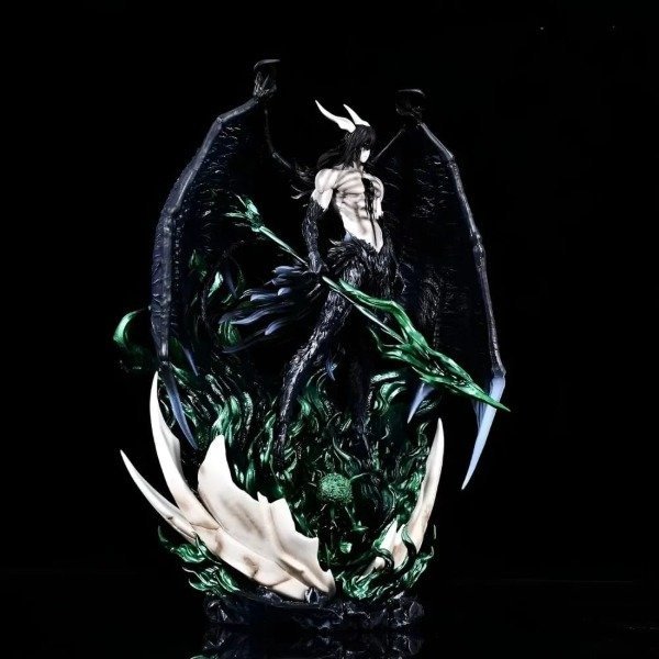 Producto - Diorama Ulquiorra Segunda Resurrección 33cm - Bleach
