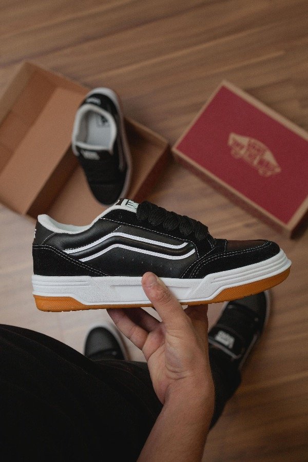 Producto - Vans Hylane negras (dama)