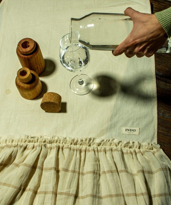 Producto - Camino de Mesa Tusor , Gasa c/doble  Volados