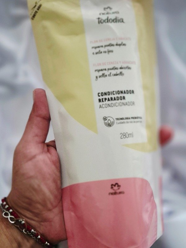 Producto - Repuesto Acondicionador Reparador FLOR DE CEREZA Y PALTA
