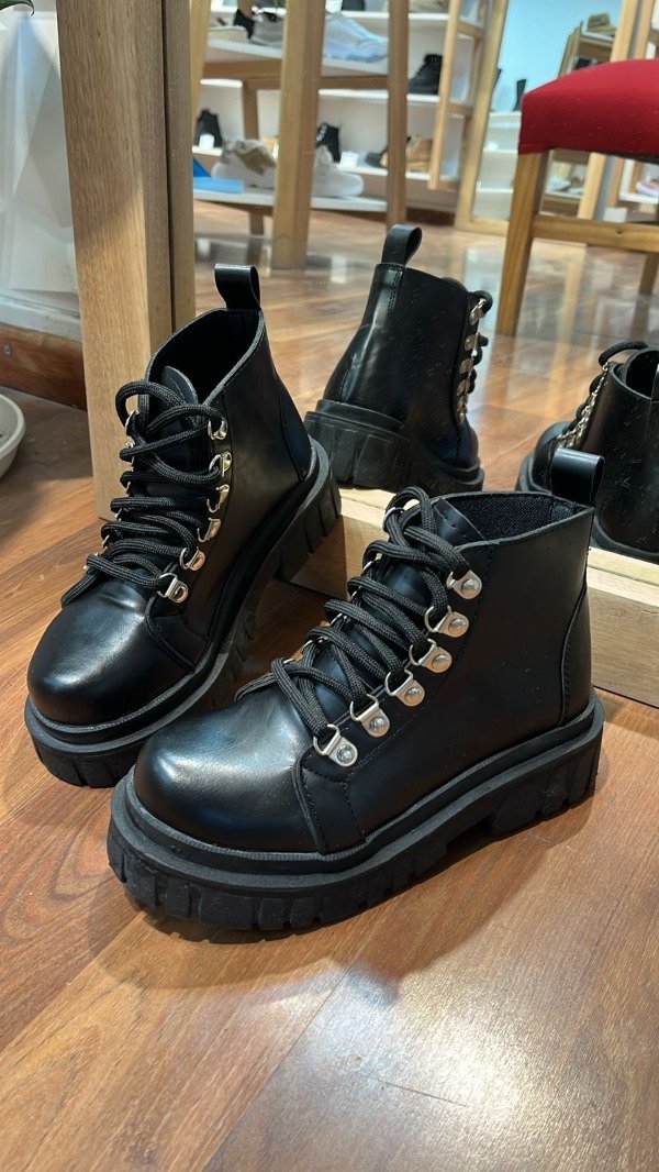Producto - DALIA (Negro)