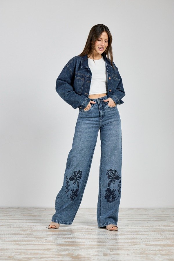 Producto - 446 BAGGY STONE BORDADO EN BOTA RÍGIDO