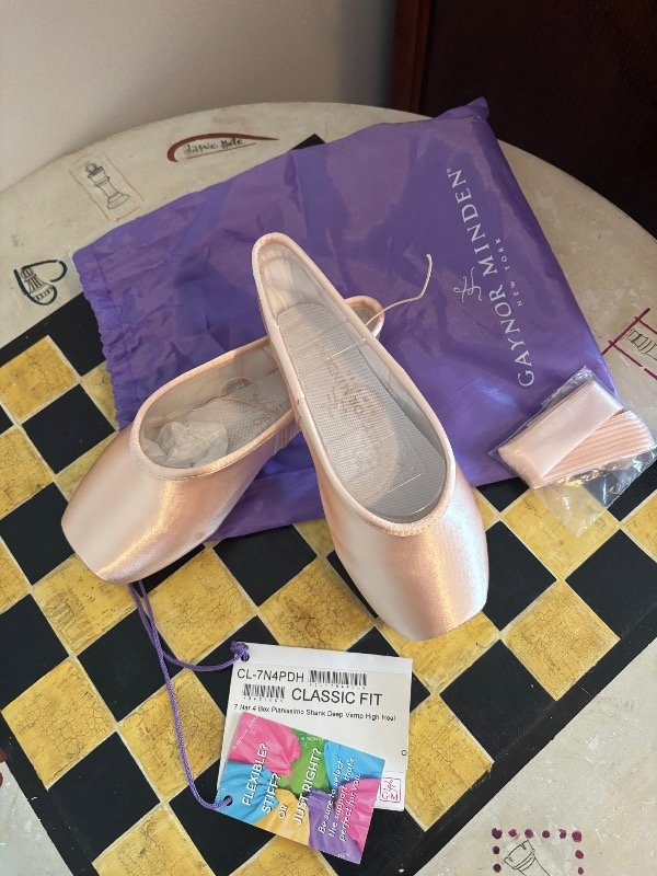 Producto - Gaynor 7N box 4 violetas