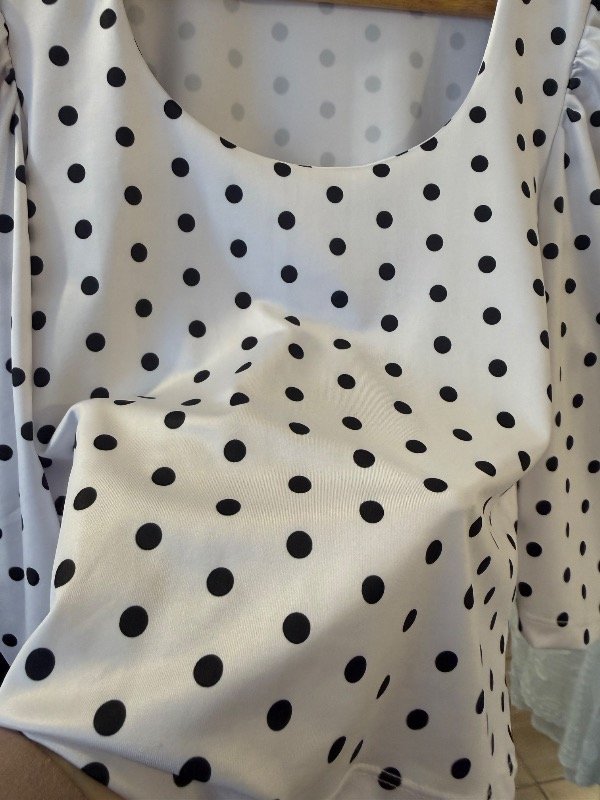 Producto - Remera Emilia lunares - 2