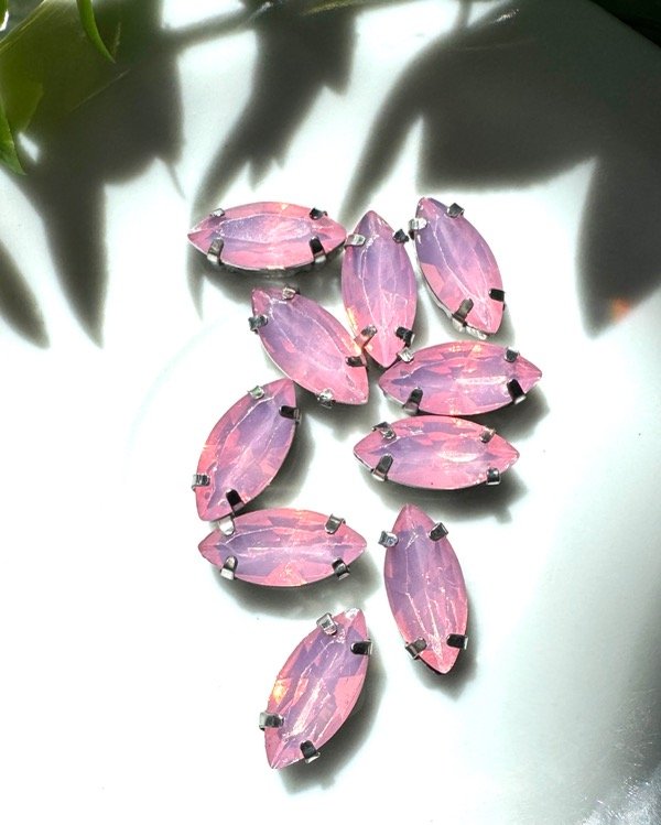 Producto - 7X15 NAVETTE ROSA INTENSO OPAL
