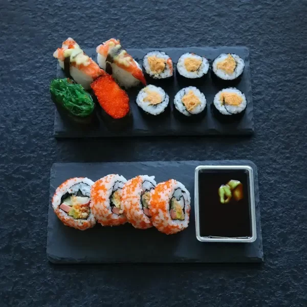 Producto - SET DE SUSHI PARA 2 PERSONAS PLATO DE PIEDRA 8PZ - 1