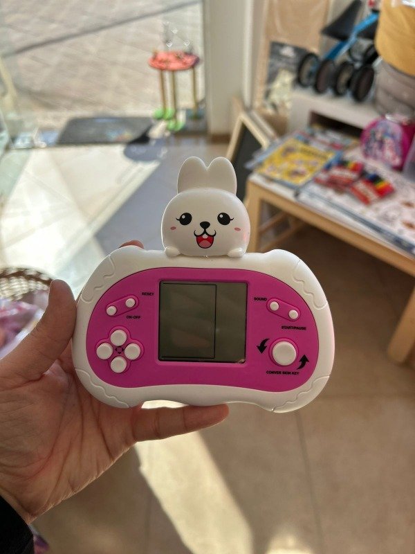 Producto - Consola de Juego con Pantalla