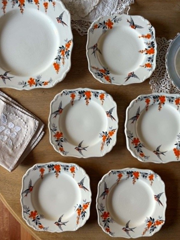 Producto - Plato de masas y 6 platos de postre de loza inglesa Meakin Silver Wings
