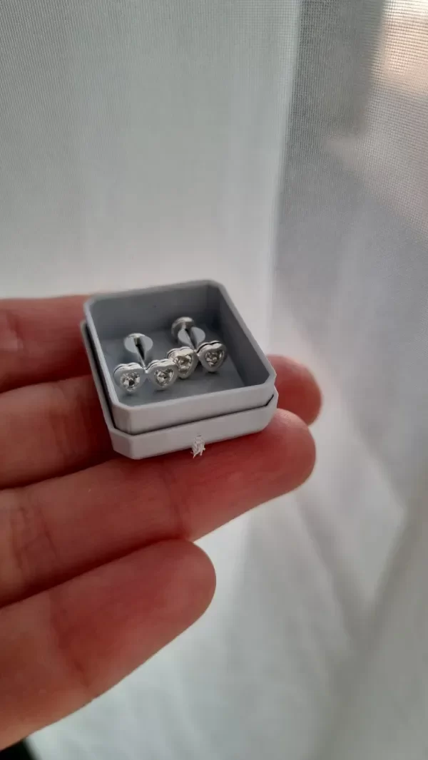 Producto - Abridores doble cubic blanco corazones plata 925