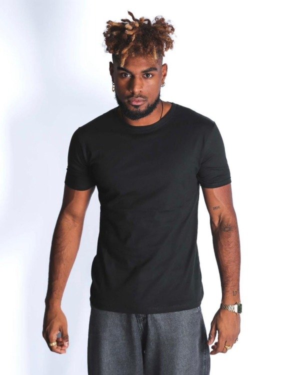 Producto - Remera Slim Fit Lisa Negra