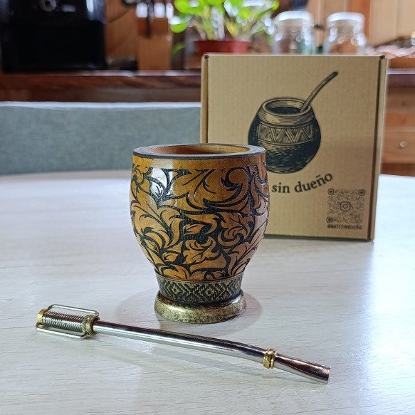 Producto - Mate coquito de calabaza con grabado láser 360 hojas