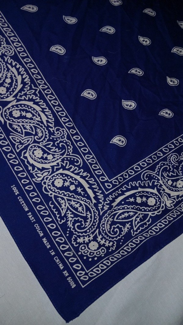 Producto - 70s Cotton Fast color RN60108 blue Paisley Rockabilly Bandana Handkerchief. - 1