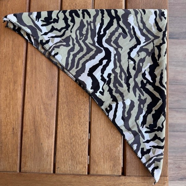 Producto - Pañuelo verde