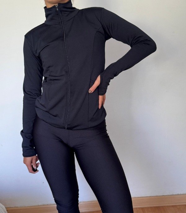 Producto - Campera termica negro