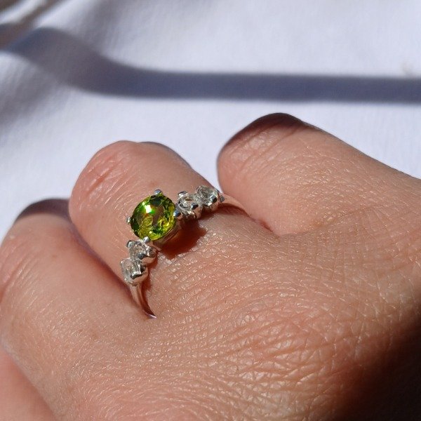 Producto - Anillo plata 925 Peridoto y Topacio claro n17 - 6