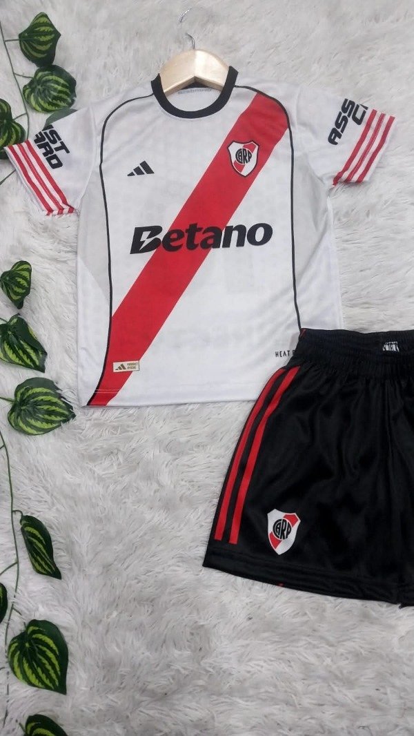 Producto - CONJUNTO FUTBOL " RIVER"