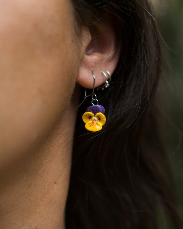 Producto - Pendientes de pensamientos mini amarillo y violeta