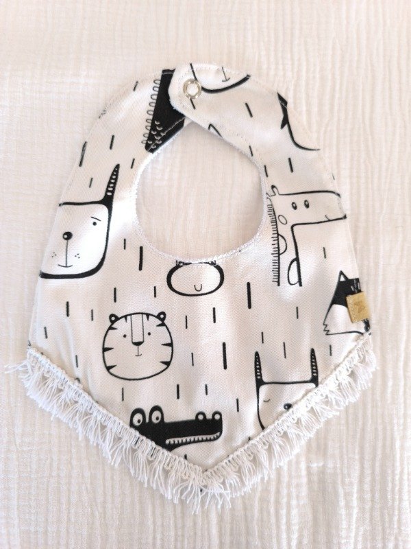 Producto - Babero en pico 7