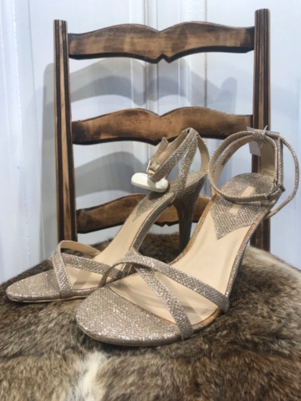 Producto - Stilettos FOREVER 21 Brillos nuevos- Talle 38/39- PRECIO: 52x