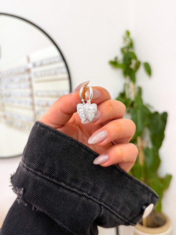 Producto - Argollitas acero blanco corazón alargado cúbics