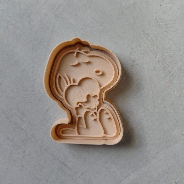 Producto - SNOOPY con CORAZON en las manos